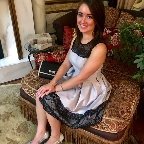 ❤️😍 PLEASE READ (MEET THE POSHER) - Picture 3 of 6